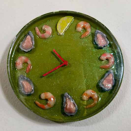 Seafood "Clocktail" in Glittering Avocado